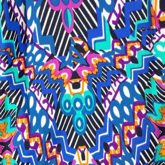 Swim Solutions Tummy-Control Shirred One-Piece
Swimsuit Size US 10 - Picture 9 of 9